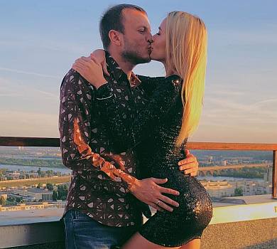 Дружина футболіста Гусєва згадала, як він у день знайомства покликав її заміж 