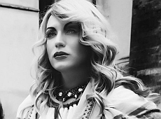 Монро показала себе у чорно-білому Львові. ФОТО