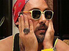 Коляденко запевняє, що любить порно, але він - не зоофіл