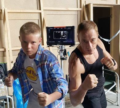 Дружина Хмельницького з сином перевірили шпагат Ван Дамма