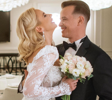 Дихати в унісон: Ребрик у ріцницю шлюбу пригадала трояндове весілля та подякувала коханому