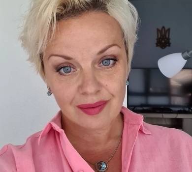 Викликали навіть саперів: Вітовська розповіла про пошкодження свого дому під час російської окупації