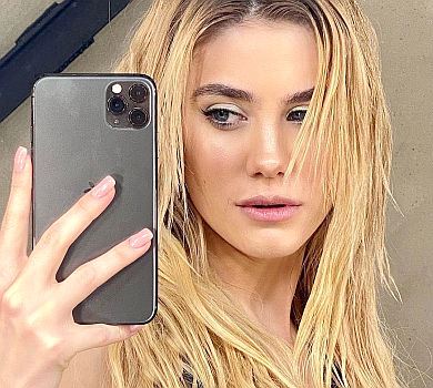 ВІА Гра Попова попозувала в купальнику та на підборах. ФОТО