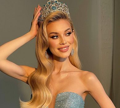 Міс Україна Всесвіт Апанасенко назвала свою найменшу вагу та показала дитячі ФОТО