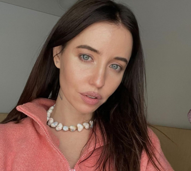 2 дні не мились: Дорофєєва в обтислому корсеті усміхнулася на зло ворогам