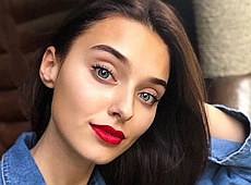 Розкоронована Міс вибачилася за брехню та запевнила, що не прагне повернути титул