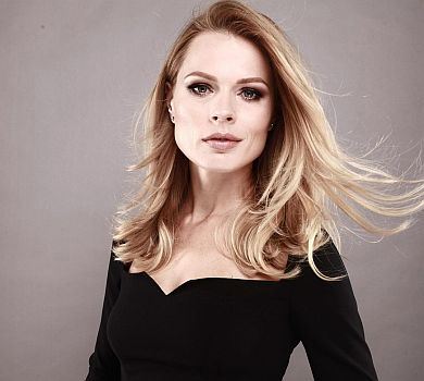 Приймаю виклик: Фреймут у ефектній сукні оголосила, що йде на Танці з зірками