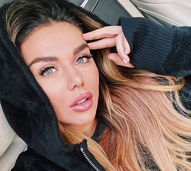 Седокова показалася в ліжку з улюбленим гравцем 