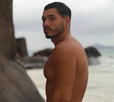 Пандемія ненависті: Добринін закликав українців не руйнувати, а допомагати