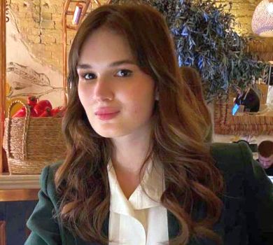 Не дала мені з'їхати з глузду: Єфросиніна привітала найкращу доньку з 19-річчям