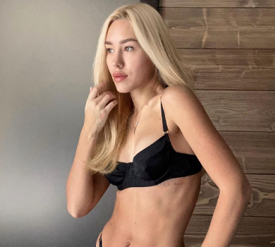 Були ого-го: Квіткова розказала, де в неї розтяжки і чи збирається вона худнути далі