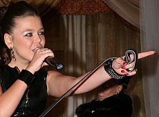 За садо-мазо батьків Аліни Гросу хочуть позбавити батьківських прав