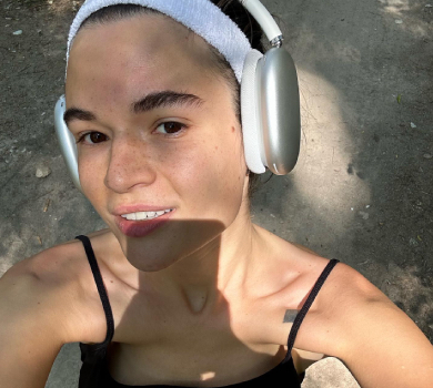 Кацуріна посвітила тілом в трусиках із власним портретом на інтимному місці