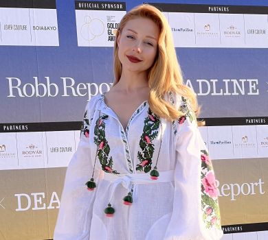 Кароль у вишиванці за 15 тисяч виступила на благодійному вечорі в Каннах. ФОТО