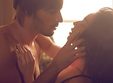 Білик покусала Козловського, а він зійшовся зі стриптизеркою