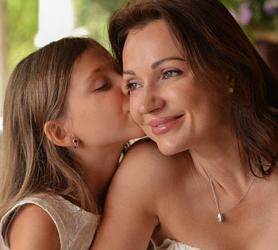 Цивільна дружина Кернеса переписала бізнес на матір його доньки - ЗМІ  