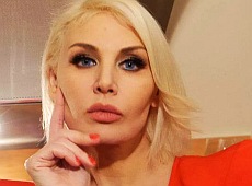 Вольнова розповіла, як розважала військових жартами про груди