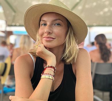 Юрушева розказала, в якій країні народжувала та як назвала дочку 