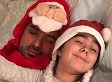 Чоловік Лорак показав, як дочка годує Чебурашку-японця. ВІДЕО