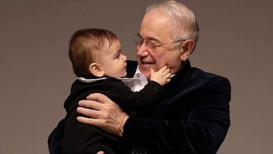 Петросян із молодою дружиною замилували ФОТО 1-річного сина