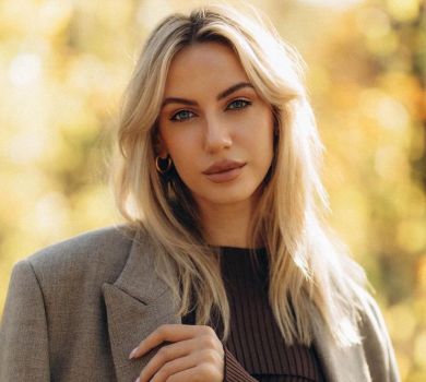 Нікітюк із нагоди 35-річчя показала звабливі вигини та загадала бажання. ФОТО