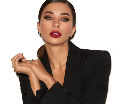 Неплях однозначно відповіла, чи вона бісексуалка