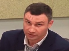 Методи мера Кличка: загорнуті шкарпетки та чарівні пенделі. ВІДЕО