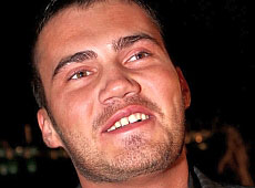 Янукович-молодший батьку: Подивися, посміхнися