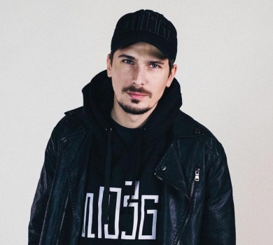 Пляшка вина у депресивний день: POSITIFF про закиди щодо алкозалежності, позичання грошей та зміни в стосунках із Потапом