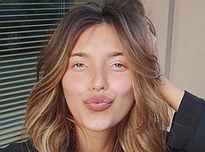 Вагітна Тодоренко показала йогу вниз головою. ВІДЕО 