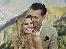 Скічко з Юрушевою показали ще ФОТО свого гірського весілля