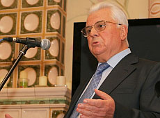 Кравчук пожалівся на сусідів-олігархів з Кончі-Заспи