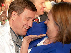 Дружина Катеринчука танцювала під туалетом