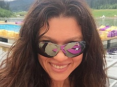 Розплавалася: Руслана подолала угорське озеро Балатон. ВІДЕО