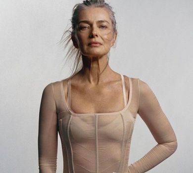 57-річна Порізкова у мереживі та прозорих луках засвітила груди на сторінках Vogue 