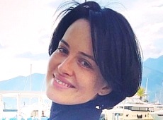 Астаф’єва на відпочинку з коханим засвітила обручку? ФОТО