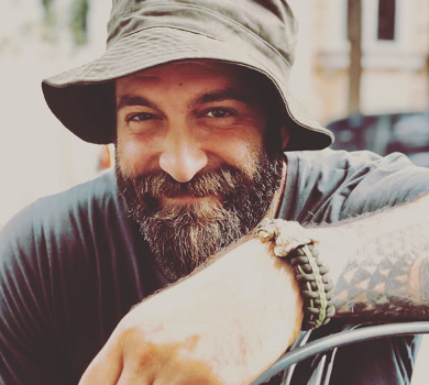 Завжди багато їв: Салем показав фото себе в дитячі роки