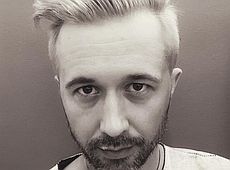 Блондин Бабкін у новому кліпі подякував меру Кернесу. ВІДЕО