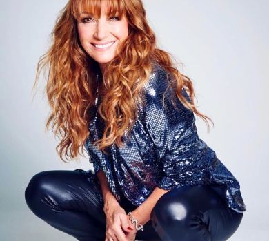 69-річна дівчина Бонда Джейн Сеймур заявила, що не редагує фото в купальниках, і розкрила секрети краси