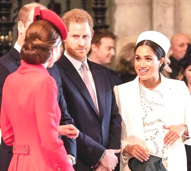 Парад королівських вбрань: Міддлтон покрасувалася в червоному, Маркл нагадала леді Ді