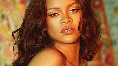 Ріанна у спідньому знялася на ліжку