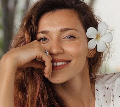 Тодоренко в нюдовому бікіні похвалилася дупцею на пляжі Балі 