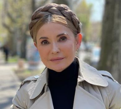 Оце скучила: Тимошенко на тлі ікон поласувала гарантом працездатності з МакДональдса