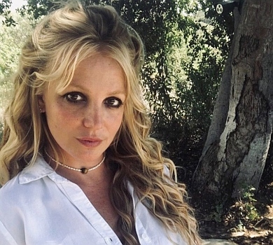 Спірз звинуватила матір у своєму 13-річному перебуванні під опікою: Вона таємно зруйнувала моє життя