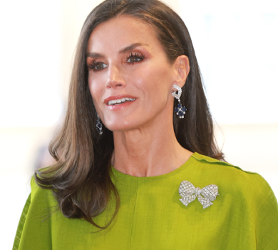 Королева Летісія у зеленому міді від Бекхем завітала до Букінгемського палацу. ФОТО