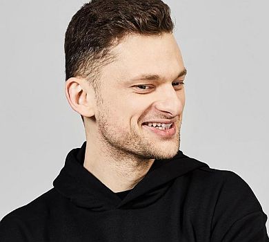 Карантинити як ексміністр: Дубілет навчився циркового трюку. ВІДЕО