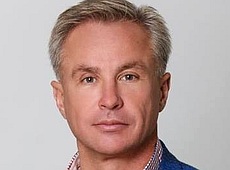 Феєрверки з шампанським та гімн: Косюк і компанія показали Куршевелю, як треба гуляти