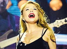 Син Кароль завітав на її різдвяний концерт у Львові. ФОТО