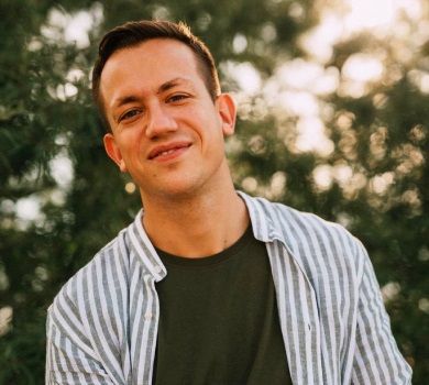 Користуйтеся свободою як зброєю: Дурнєв закликав не карати себе і допомагати українській армії 