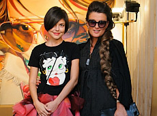 Шубіна показала ноги в синцях і жінок із хусток